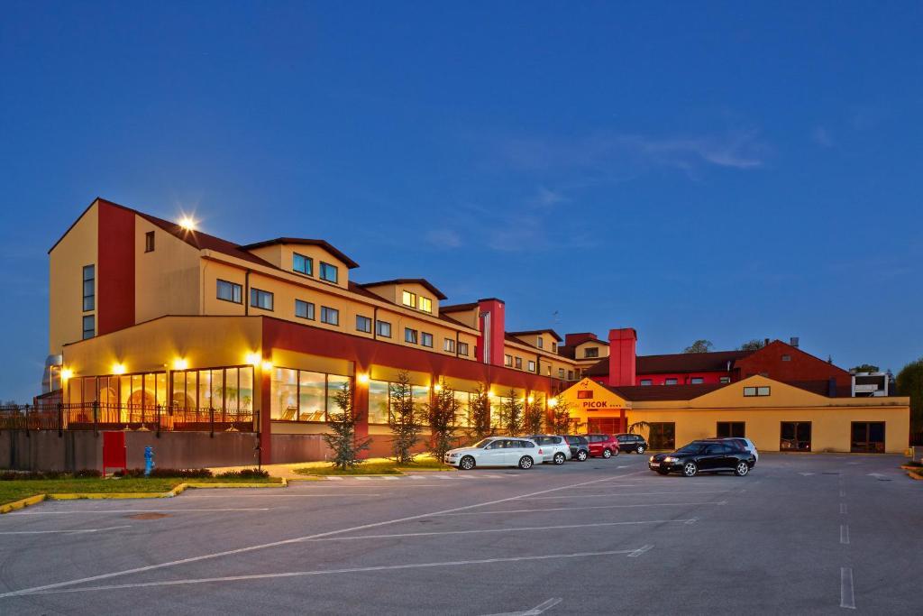 Hotel Picok Ðurđevac Exterior foto